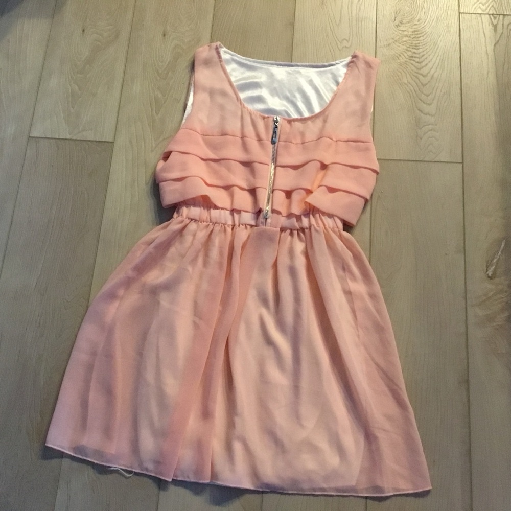 Elegant Peach Sleeveless Dress